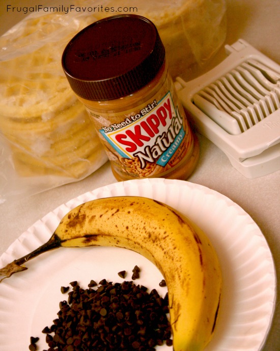 peanut butter breakfast ideas for the kiddos and mom!