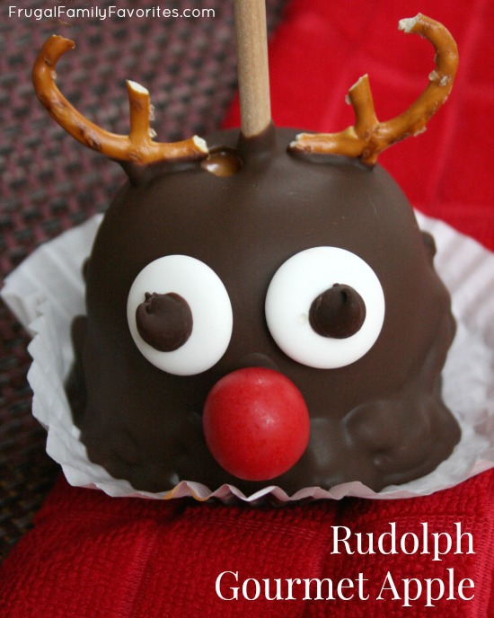 Who wouldn't want to receive this Rudolph Gourmet Apple?! The mailman, teacher, kids! Everyone will love his big, red nose.