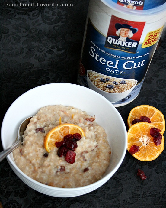 Overnight Cranberry Orange Steel Cut Oatmeal - Could I eat oatmeal for breakfast every day for five days? Love these yummy ideas! #MyOatsCreation #spon
